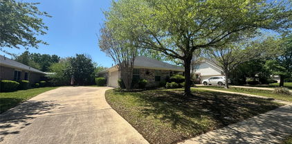 132 Yosemite Ln, Terrell