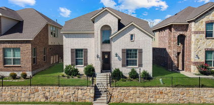 5418 Riverwalk Pkwy, Garland