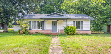 109 Church St, Quinlan