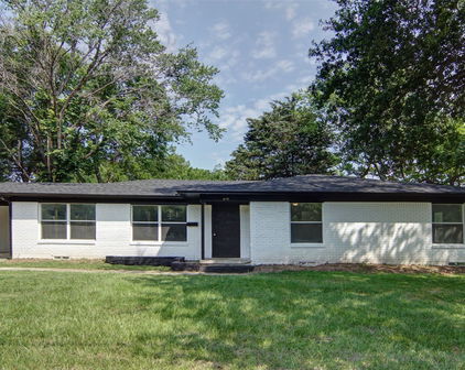 619 9th St, Terrell