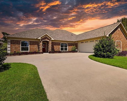18070 Country Club Dr, Kemp