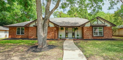 1049 Rosewood Dr, Desoto