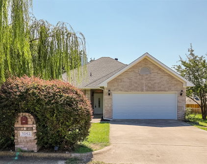 1643 Oxford Dr, Kaufman
