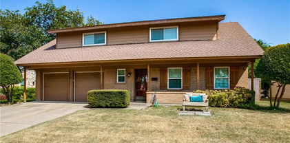 706 Kindred Ln, Richardson
