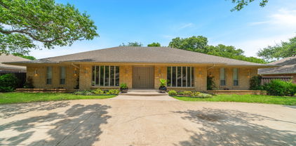 7031 Chipperton Dr, Dallas