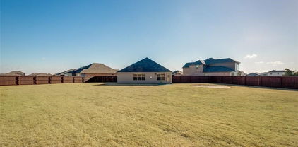 2108 Foxglove Ct, Forney