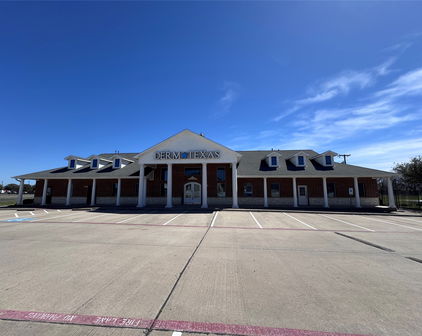 109 E Us Highway 80, Forney
