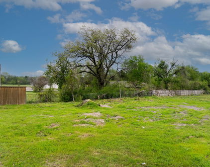 000 Boone St, Terrell