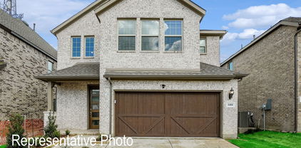 1149 Baker Bridge Dr, Forney