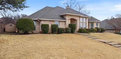1611 Stoneybrook Dr, Rockwall