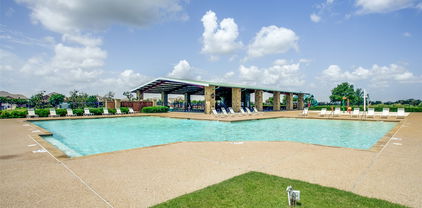 2204 Hartley Dr, Forney