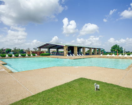 2204 Hartley Dr, Forney