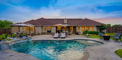 2035 Sunny Cir, Rockwall