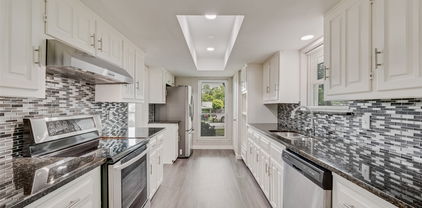 1305 Willow Way, Garland
