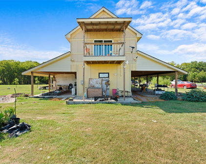 402 County Road 3422, Wills Point