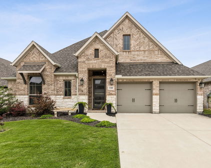 1108 Sandgate Dr, Forney