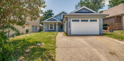 5529 Village Green Dr, Mesquite