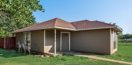 19491 E Market, Mabank