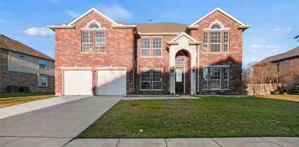 1224 Warbler Dr, Forney