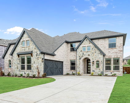 2404 Cornwall Ln, Forney