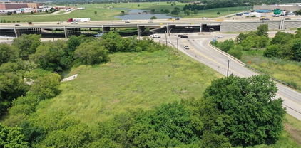 910 Dickey Rd, Grand Prairie