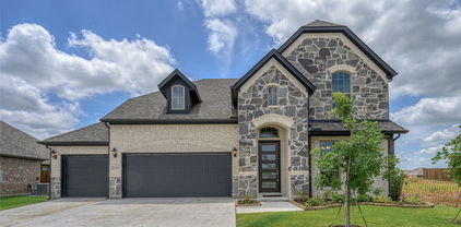 2129 Stone River Blvd, Royse City