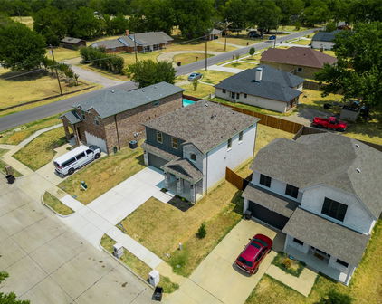 103 Brooks Dr, Terrell