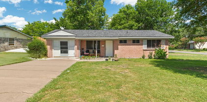 902 Irene Dr, Mesquite