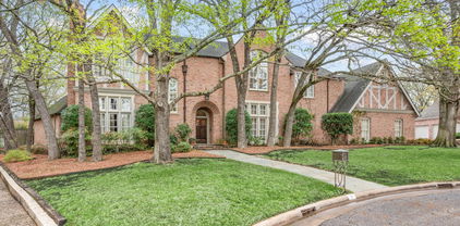 1 Nobhill Dr, Greenville