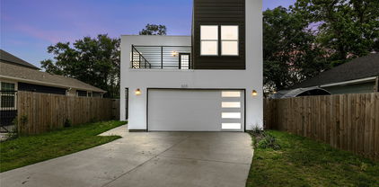 3211 Chihuahua Ave, Dallas