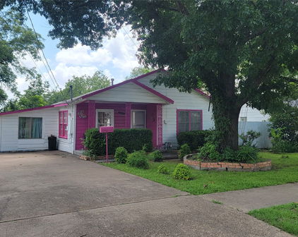 401 Lawrence Ave, Terrell
