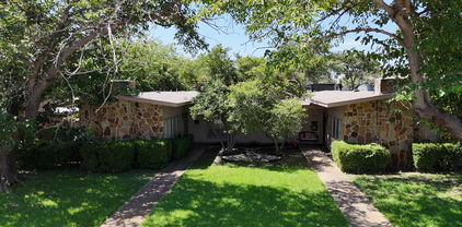 13422 Blossomheath Ln, Dallas