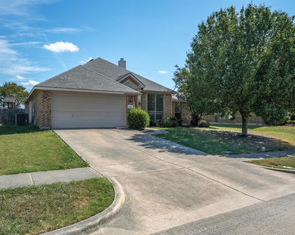 107 Stoneridge Dr, Crandall