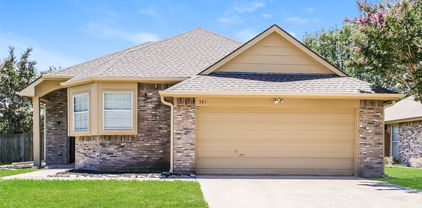 521 Redbud Dr, Forney