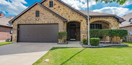 127 Wandering Dr, Forney