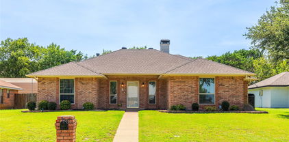 435 Bradshaw St, Cedar Hill
