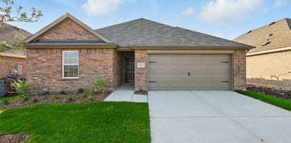 1021 Baker Bridge Dr, Forney