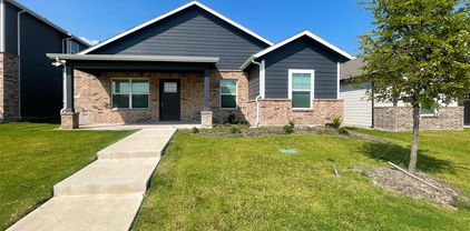 4017 Dayton Dr, Forney