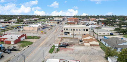 419 E Moore Ave, Terrell