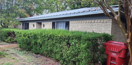 209 E 2nd St, Quinlan