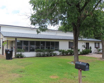 231 S 2nd St, Wills Point
