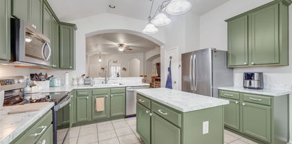 1002 Fredonia Dr, Forney
