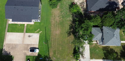 207 S Ann St, Terrell