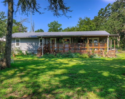 1437 Twin Oak Ln, Wills Point