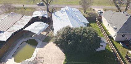 205 Old Hwy 34, Quinlan