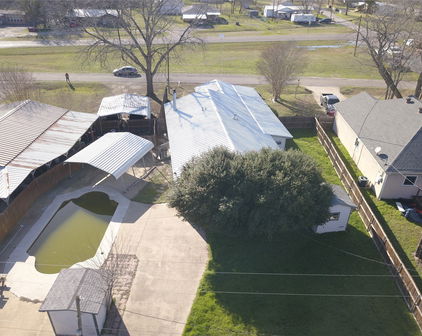 205 Old Hwy 34, Quinlan