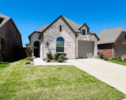 3915 Chesapeake Ln, Heartland