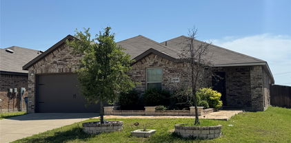 2419 Karnack Dr, Forney