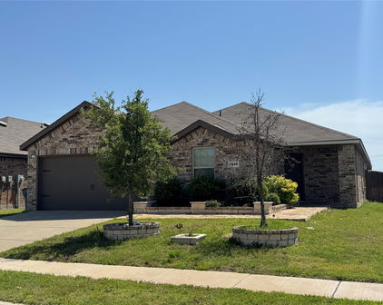 2419 Karnack Dr, Forney