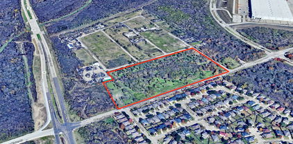 8421 W Camp Wisdom Rd, Dallas